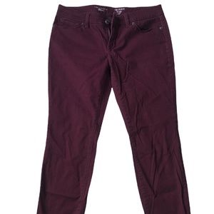 The limited skinny Jeans- Eggplant